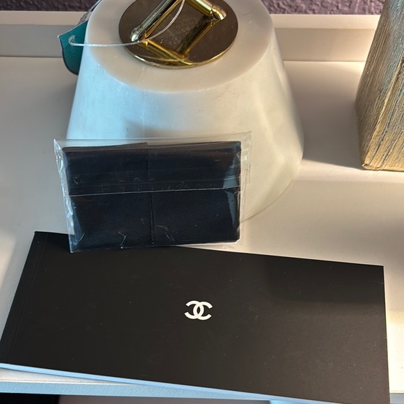 Chanel case - Picture 7 of 12
